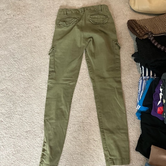 Gap Khaki Green Cargo Pants - Picture 3 of 3